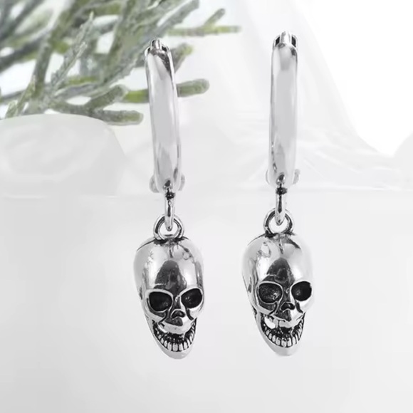 Halloween gothic vintage black Silver Skull Hoop Earrings - Picture 6 of 9